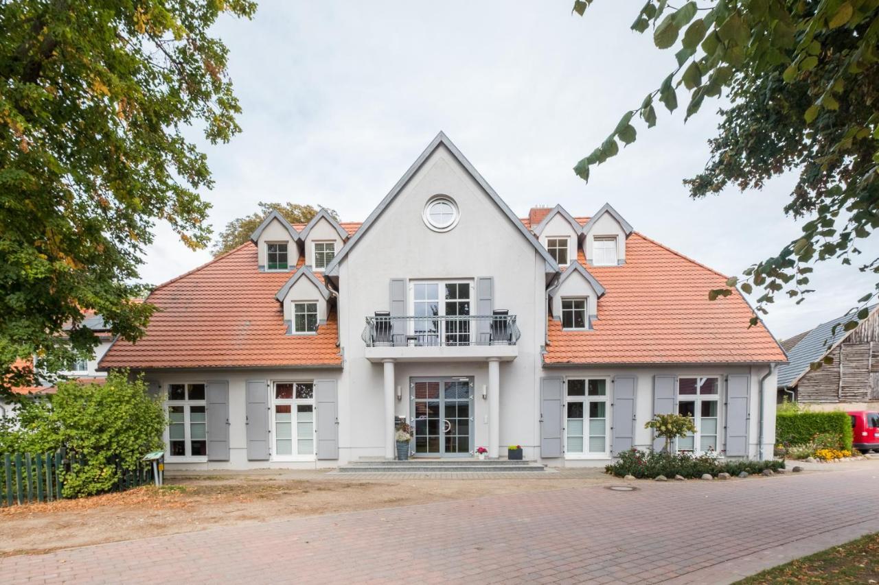 Herrenhaus Juergenshof Alt Schwerin Exterior photo